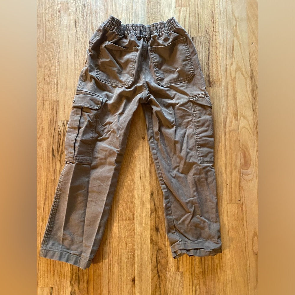 Vans XS canvas cargo pants. Used but well cared for. No stains. No rips.
